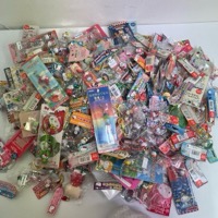 サンリオ ハローキティ ご当地 ストラップ 根付け 200個 まとめて